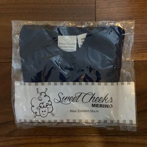 NWT Sweet Cheeks Long Sleeve Bodysuit 0-3M